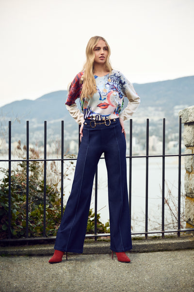 Artistic Print V-Neck Top Frank Lyman