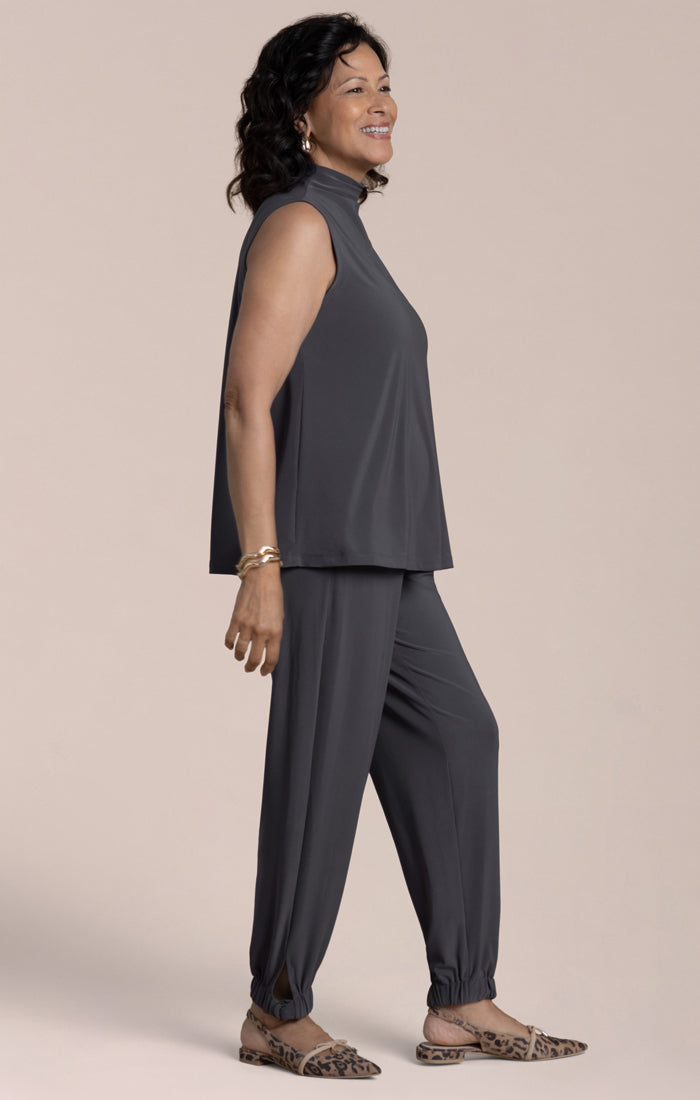 Sleeveless Echo Mock Neck Top Sympli